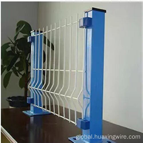 Square Metal Fence Post PVC Coated Square Hole Crimped Wire Mesh Supplier